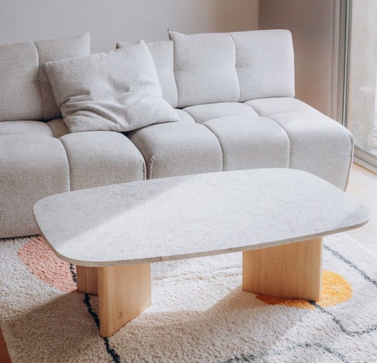table basse haute de gamme artisanal silestone et Chêne Epure mobilier